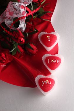 Immagine di S/3 Candele cuore i love you,rosso,
in box, D 6cm