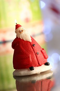 Immagine di Candela Babbo Natale con occhiali,
H10.5cm