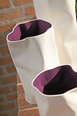 Immagine di Vaso PACK basso bianco/viola, 
ceramica,14x10xH10cm