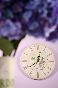 Immagine di Orologio legno LAVENDER diam.25,5cm